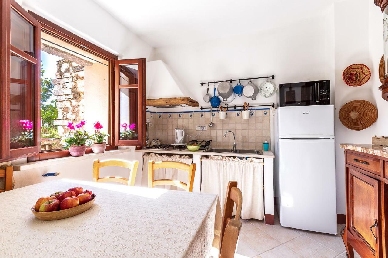 Domu Ala - Bynos Homes Baunei Esterno foto