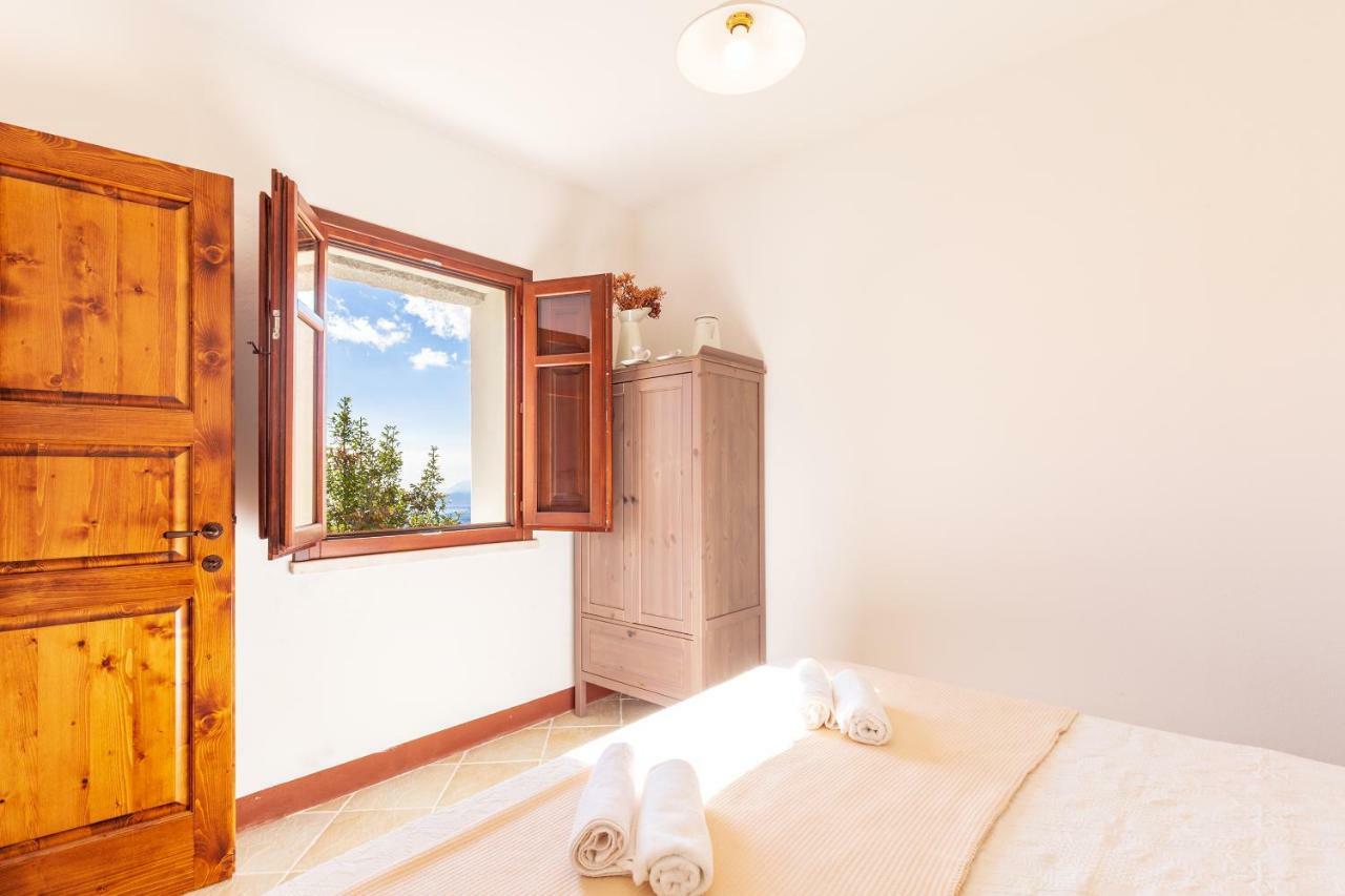 Domu Ala - Bynos Homes Baunei Esterno foto